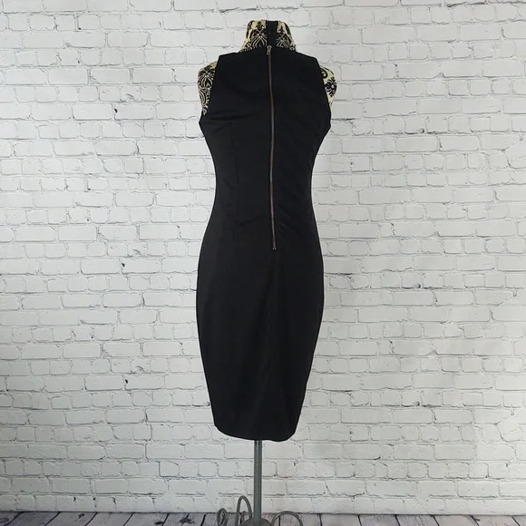 The Limited Size M Sleeveless V-Neck Cocktail Dress with Gold Zipper - Picture 2 of 10